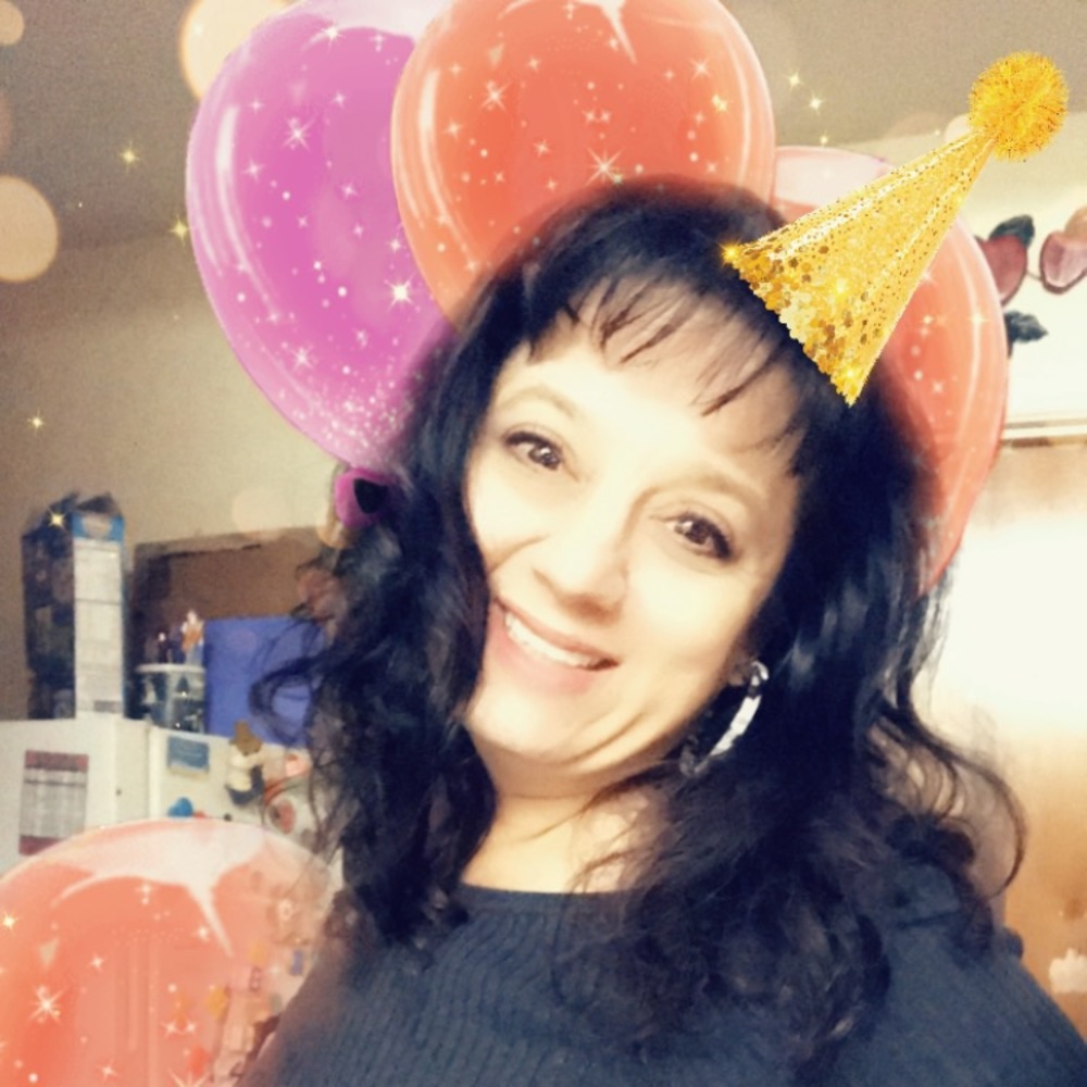 Meet your Posher, Lynn